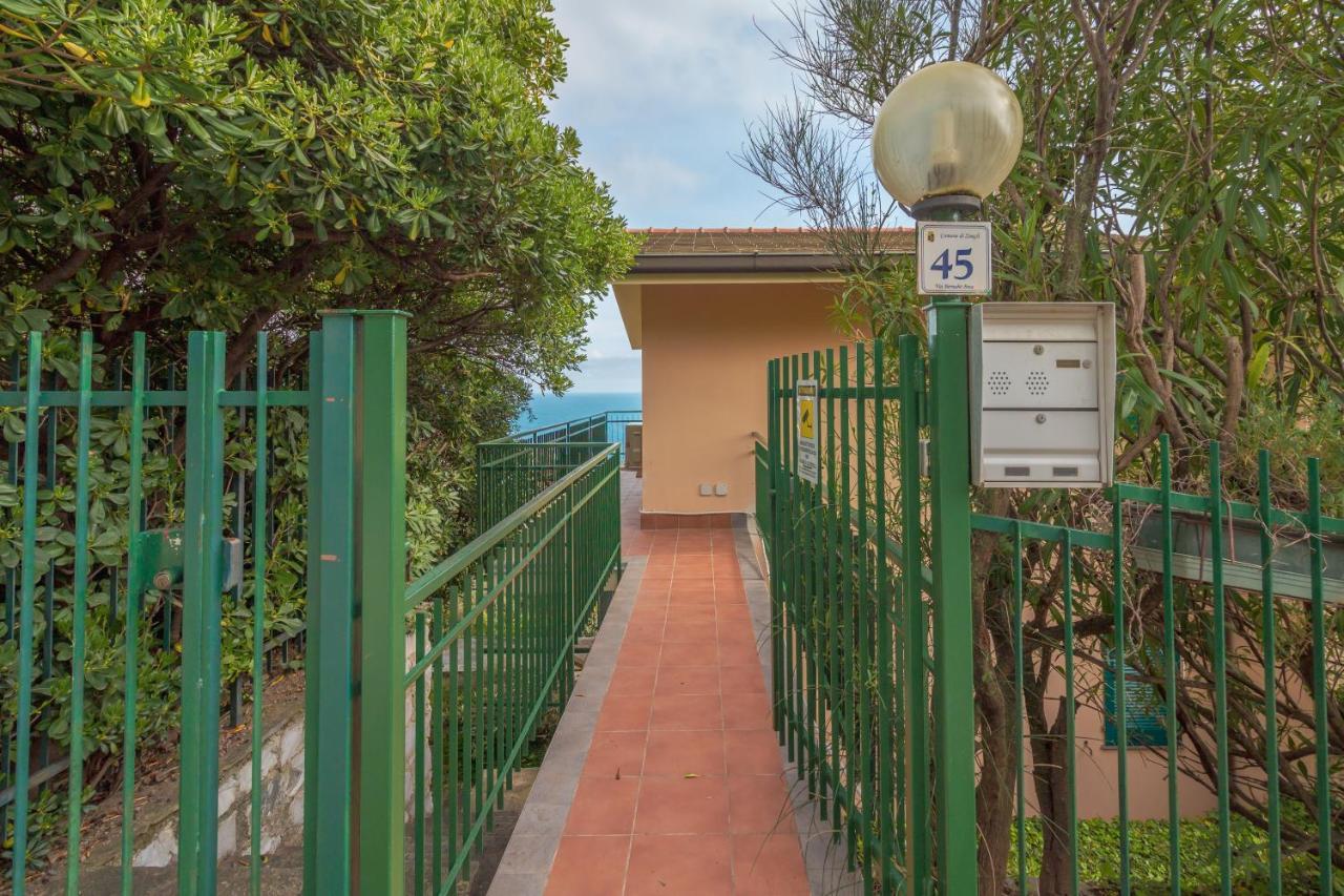 Casa Camilla Relax Con Una Vista Da Sogno Zoagli Exterior photo
